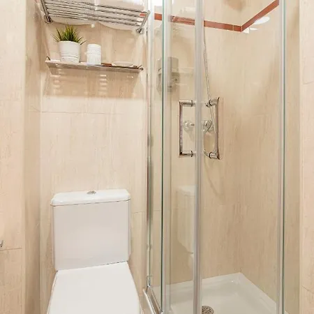 De La Guardia Rosal Apartman