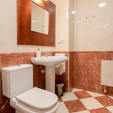 De La Guardia Rosal Apartman