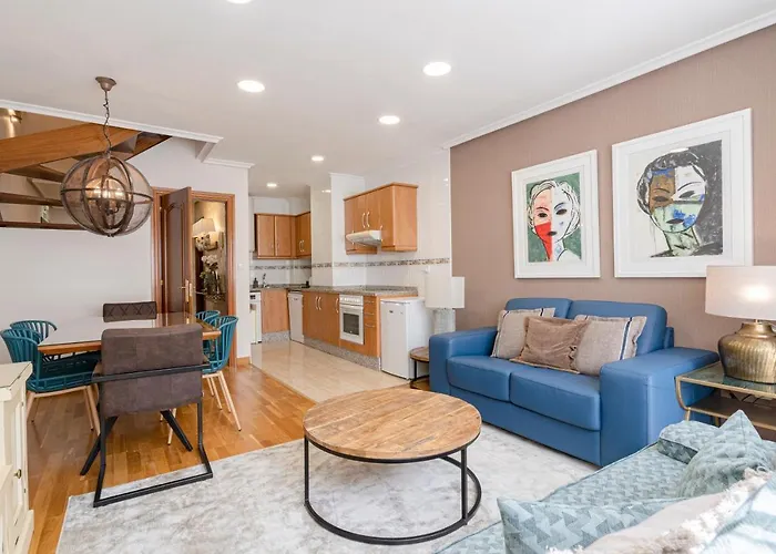 De La Guardia Rosal Apartment *